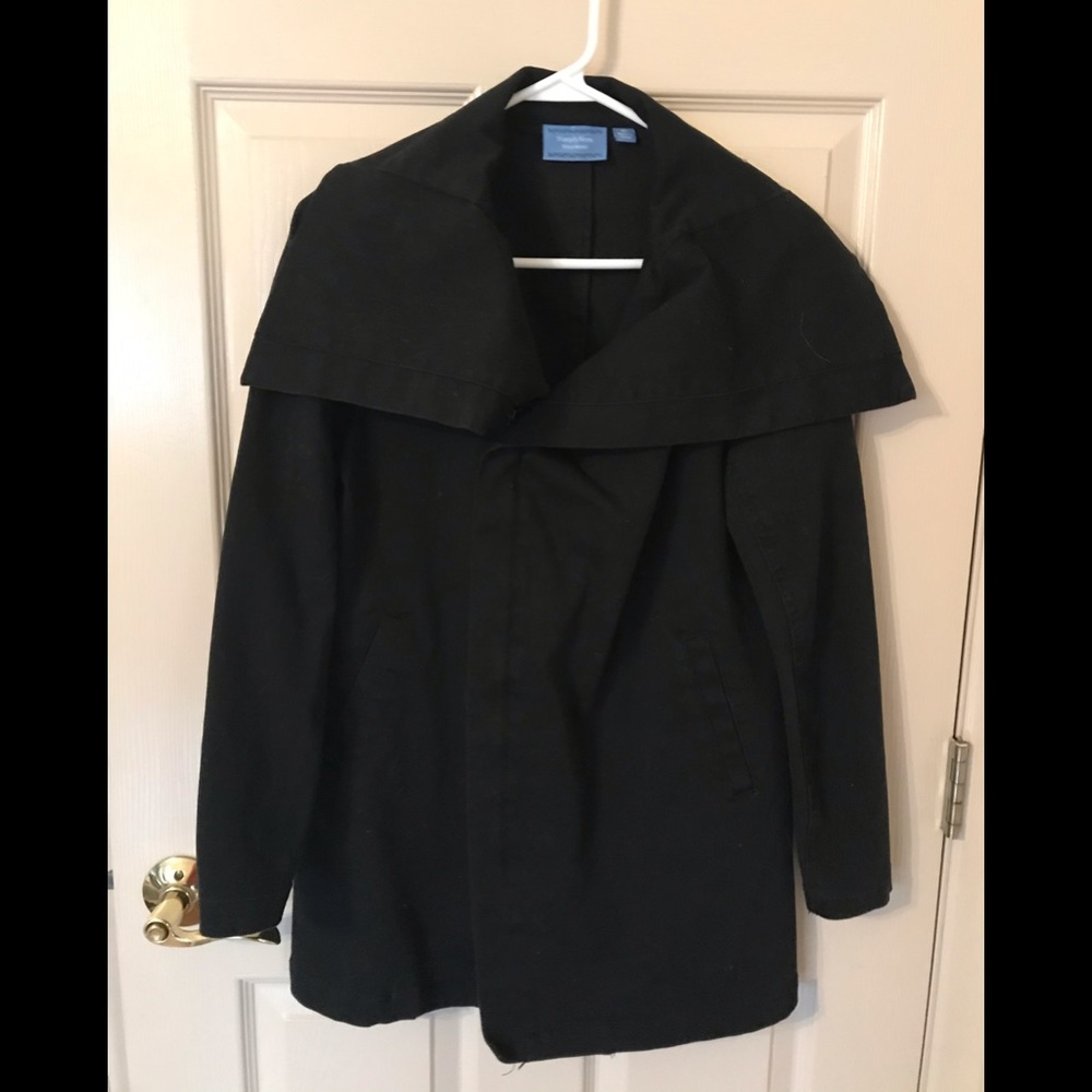 Simply Vera black zip up coat - size XS